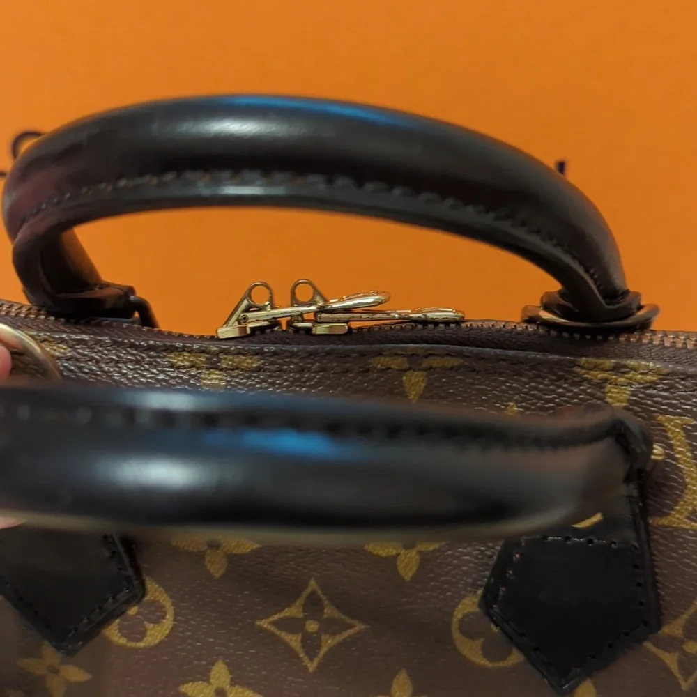 Louis Vuitton Alma Bag🔥🔥🔥 - Picture 6 of 14